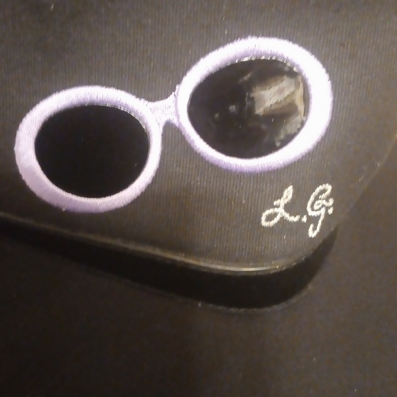 Lulu Guinness Black handbag with shades - Picture 2 of 16